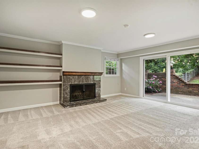 2301 Seth Thomas Road, Charlotte, NC 28210.  MLS# CAR4265395, YatesRealty ID 26452. 