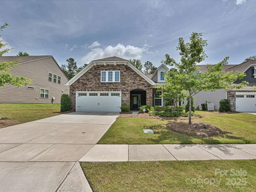 15614 Aviary Orchard Way, Charlotte, NC 28278.  MLS# CAR4272021, YatesRealty ID 26454. 