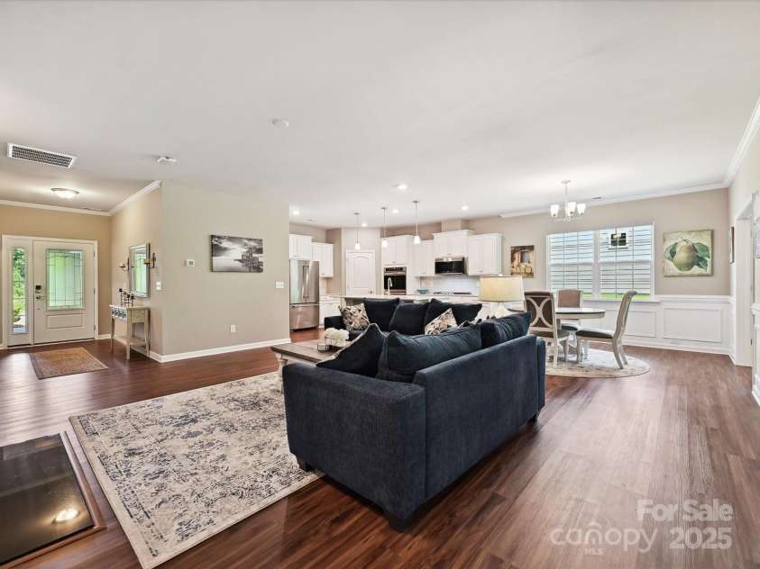 15614 Aviary Orchard Way, Charlotte, NC 28278.  MLS# CAR4272021, YatesRealty ID 26454. 