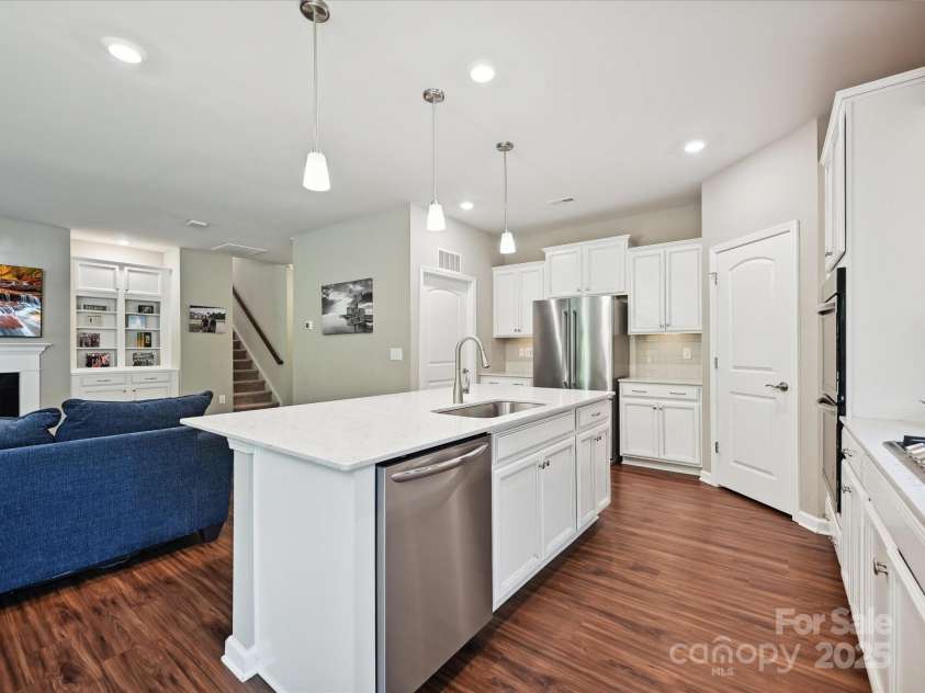 15614 Aviary Orchard Way, Charlotte, NC 28278.  MLS# CAR4272021, YatesRealty ID 26454. 