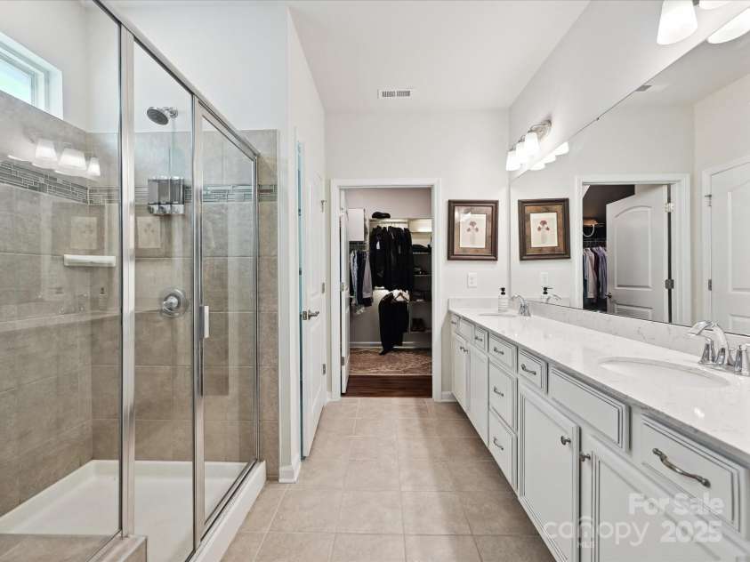 15614 Aviary Orchard Way, Charlotte, NC 28278.  MLS# CAR4272021, YatesRealty ID 26454. 