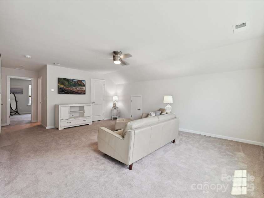 15614 Aviary Orchard Way, Charlotte, NC 28278.  MLS# CAR4272021, YatesRealty ID 26454. 