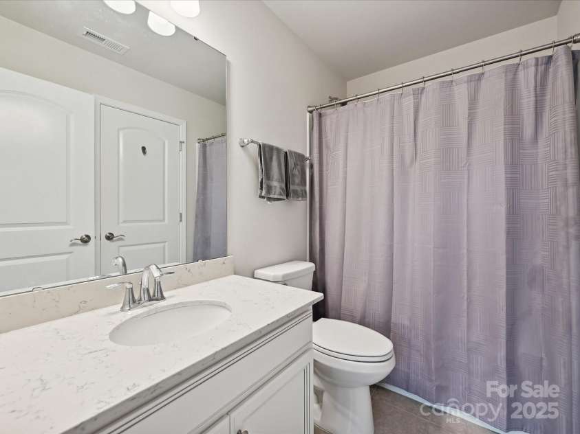 15614 Aviary Orchard Way, Charlotte, NC 28278.  MLS# CAR4272021, YatesRealty ID 26454. 