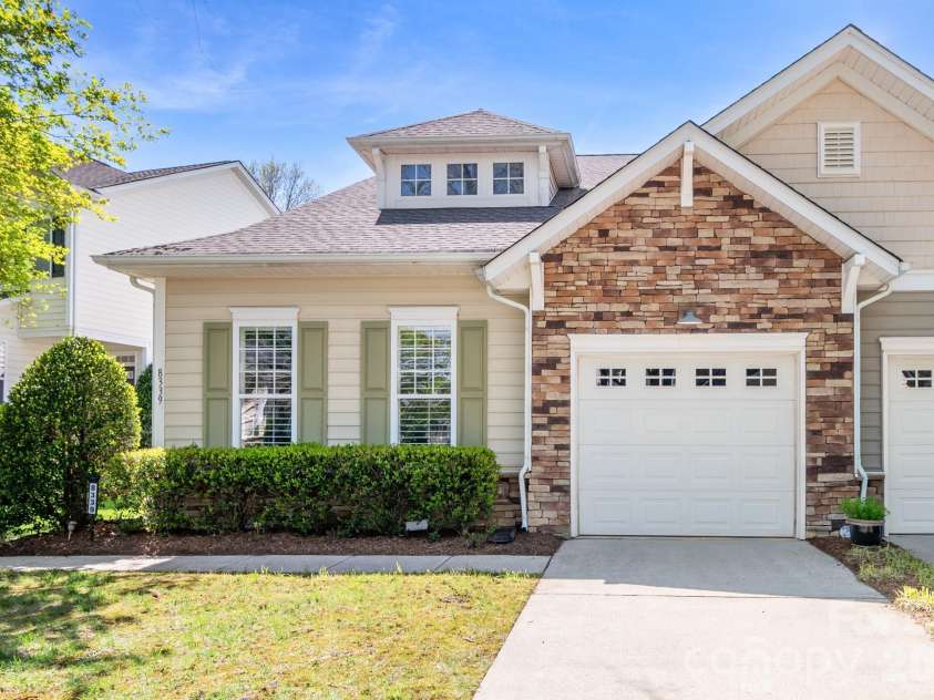 8339 Brookings Drive, Charlotte, NC 28269.  MLS# CAR4368873, YatesRealty ID 26454. 
