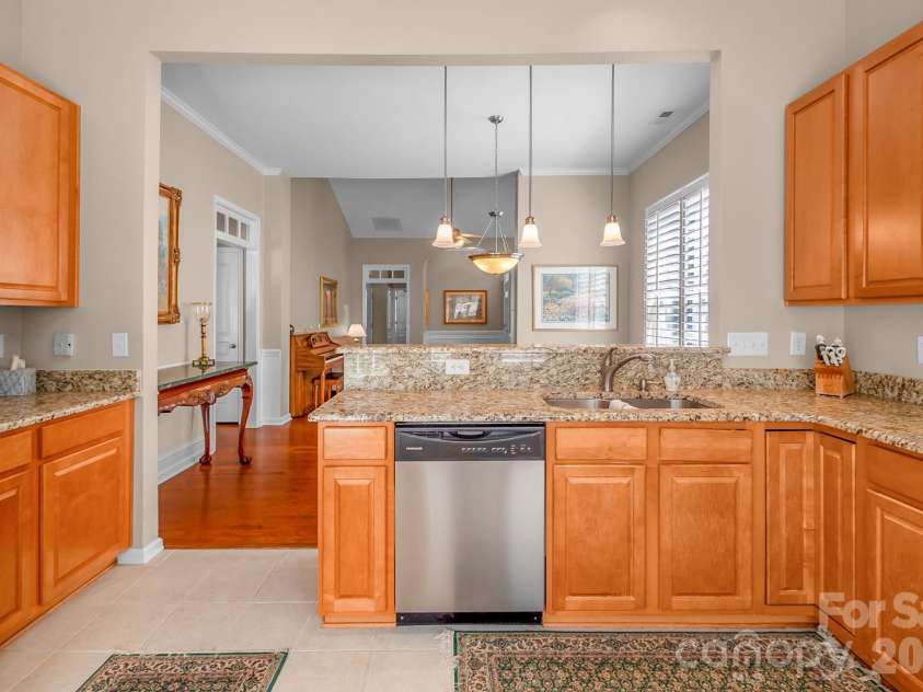 8339 Brookings Drive, Charlotte, NC 28269.  MLS# CAR4368873, YatesRealty ID 26454. 