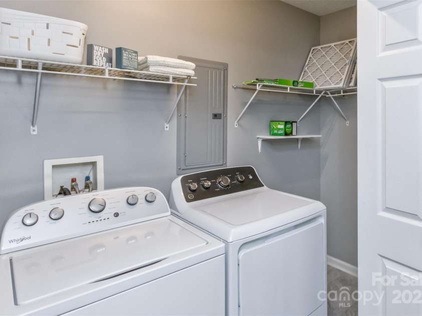 24 Evelake Drive, Asheville, NC 28806.  MLS# CAR4272223, YatesRealty ID 26455. 