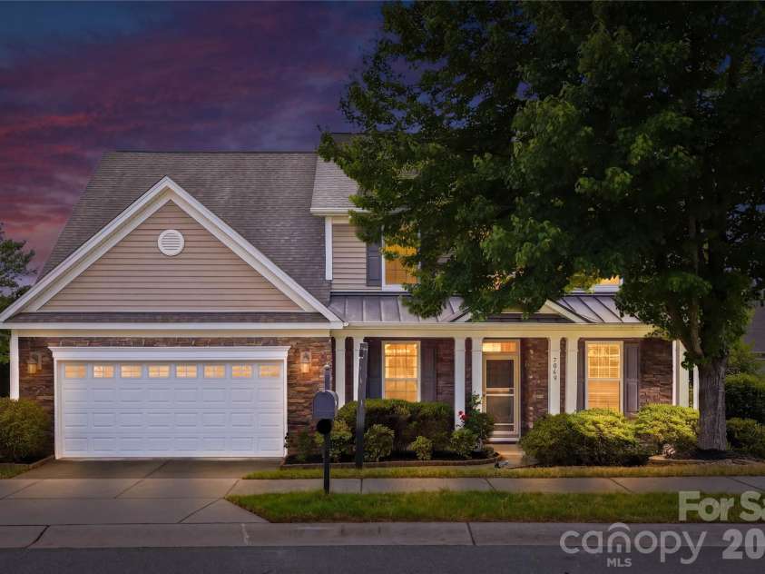 5068 Gladiola Way, Tega Cay, SC 29708.  MLS# CAR4371623, YatesRealty ID 26455. 