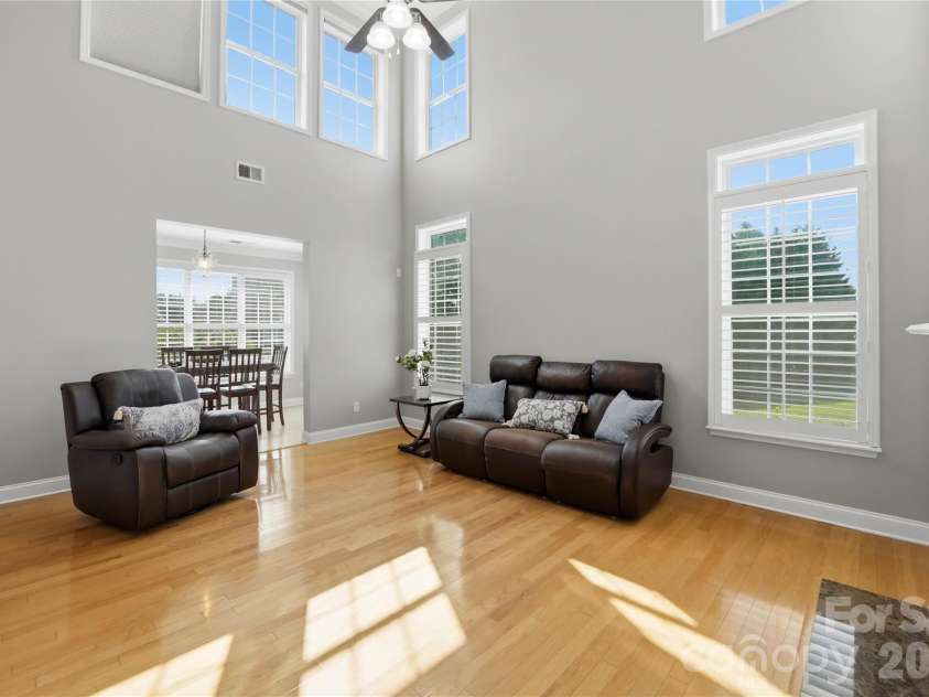 5068 Gladiola Way, Tega Cay, SC 29708.  MLS# CAR4371623, YatesRealty ID 26455. 