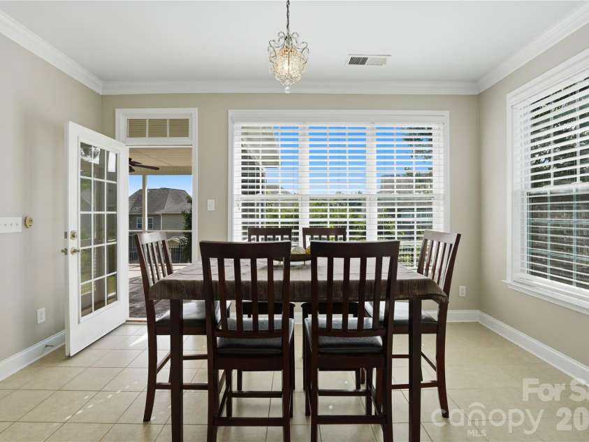 5068 Gladiola Way, Tega Cay, SC 29708.  MLS# CAR4371623, YatesRealty ID 26455. 