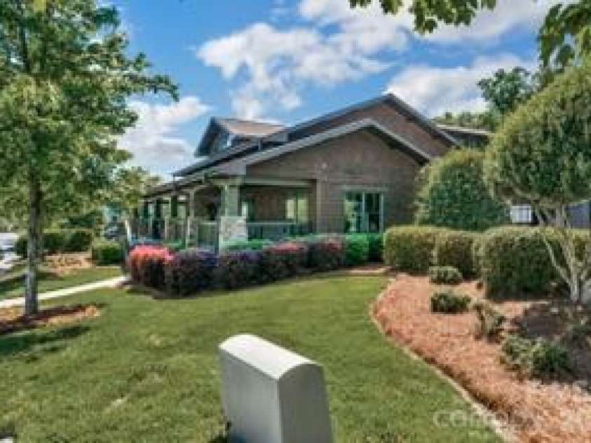 5068 Gladiola Way, Tega Cay, SC 29708.  MLS# CAR4371623, YatesRealty ID 26455. 