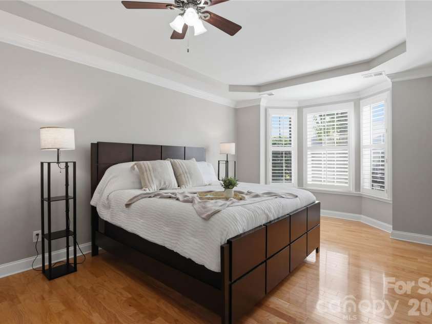 5068 Gladiola Way, Tega Cay, SC 29708.  MLS# CAR4371623, YatesRealty ID 26455. Primary bedroom on main floor
