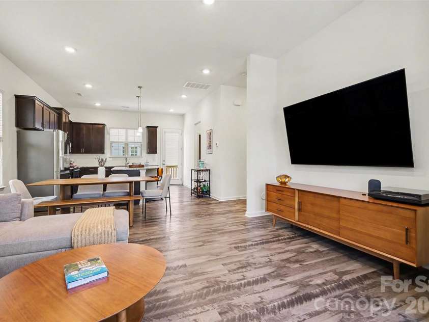 9431 Ainslie Downs Street, Charlotte, NC 28273.  MLS# CAR4372131, YatesRealty ID 26456. 