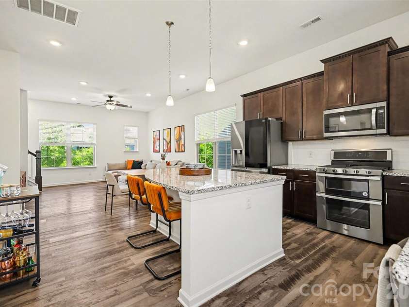 9431 Ainslie Downs Street, Charlotte, NC 28273.  MLS# CAR4372131, YatesRealty ID 26456. 