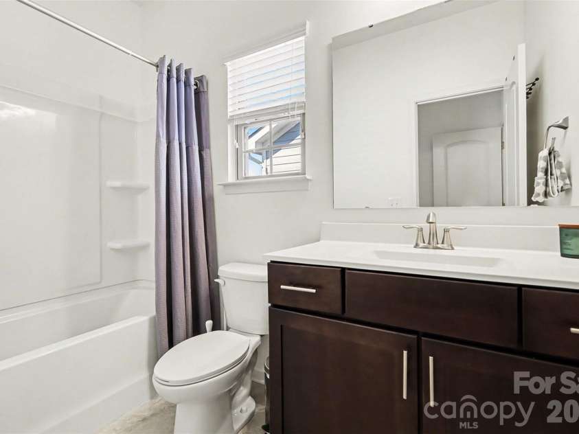 9431 Ainslie Downs Street, Charlotte, NC 28273.  MLS# CAR4372131, YatesRealty ID 26456. 