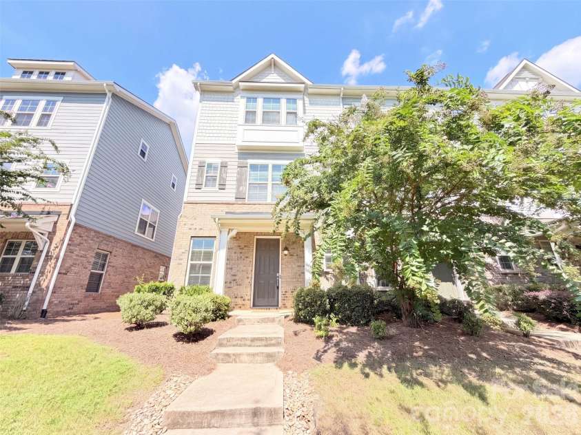 9431 Ainslie Downs Street, Charlotte, NC 28273.  MLS# CAR4424062, YatesRealty ID 26456. 