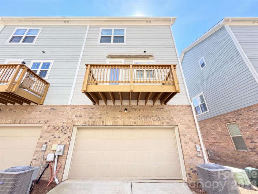 9431 Ainslie Downs Street, Charlotte, NC 28273.  MLS# CAR4424062, YatesRealty ID 26456. 