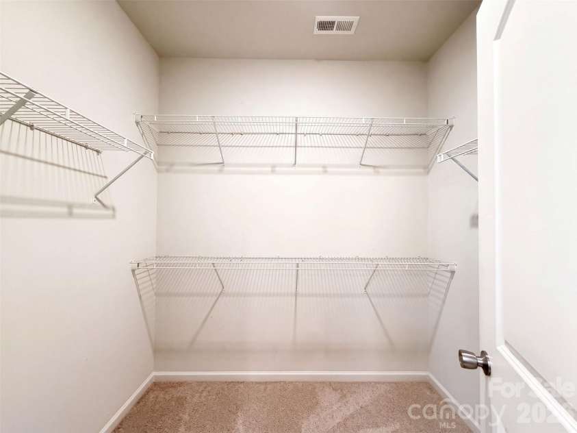 9431 Ainslie Downs Street, Charlotte, NC 28273.  MLS# CAR4424062, YatesRealty ID 26456. 