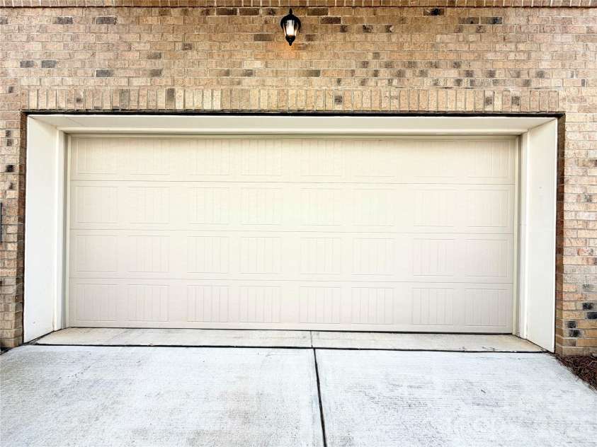 9431 Ainslie Downs Street, Charlotte, NC 28273.  MLS# CAR4424062, YatesRealty ID 26456. 
