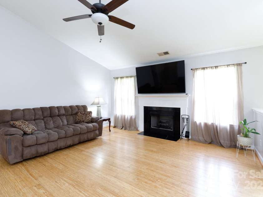 1764 Baylor Drive, Rock Hill, SC 29732.  MLS# CAR4277962, YatesRealty ID 26457. 