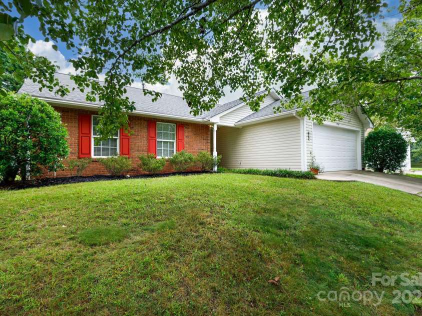 1764 Baylor Drive, Rock Hill, SC 29732.  MLS# CAR4277962, YatesRealty ID 26457. 
