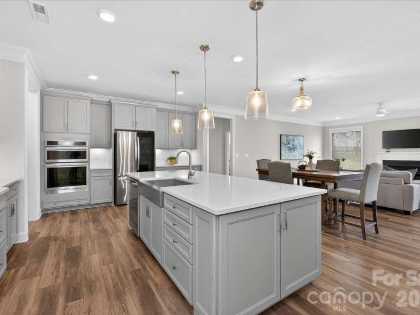 507 Yucatan Drive, Waxhaw, NC 28173.  MLS# CAR4333551, YatesRealty ID 26457. 