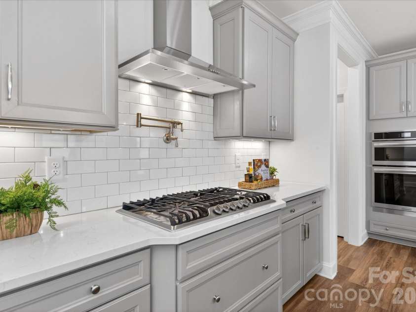507 Yucatan Drive, Waxhaw, NC 28173.  MLS# CAR4333551, YatesRealty ID 26457. 
