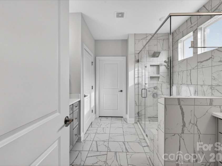 507 Yucatan Drive, Waxhaw, NC 28173.  MLS# CAR4333551, YatesRealty ID 26457. 