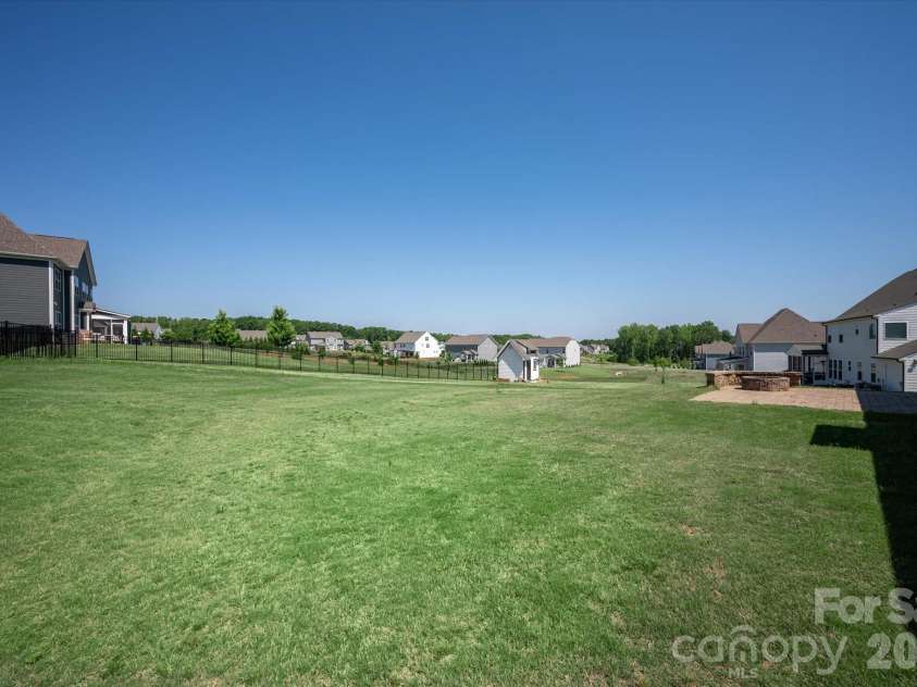 507 Yucatan Drive, Waxhaw, NC 28173.  MLS# CAR4333551, YatesRealty ID 26457. 