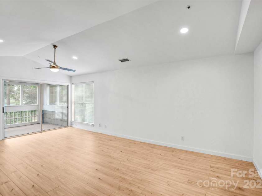 753 Southwest Drive, Davidson, NC 28036.  MLS# CAR4260993, YatesRealty ID 26458. 