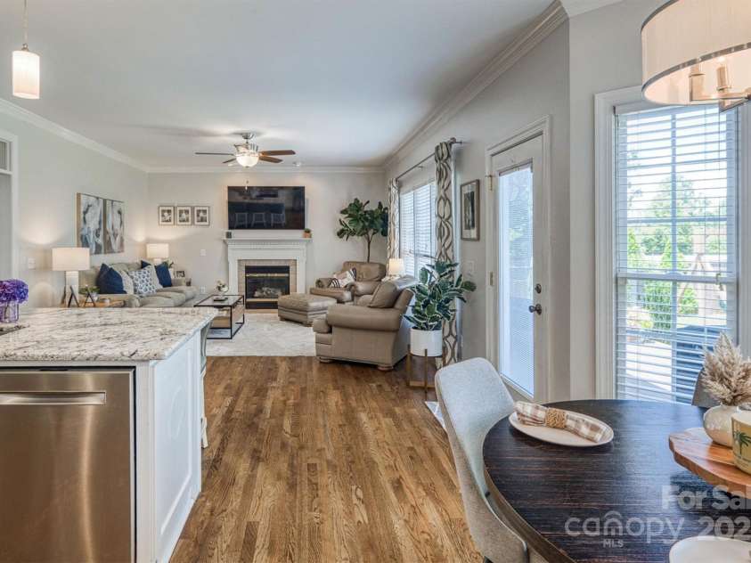 2574 Ironwood Drive, Hickory, NC 28602.  MLS# CAR4278212, YatesRealty ID 26459. 