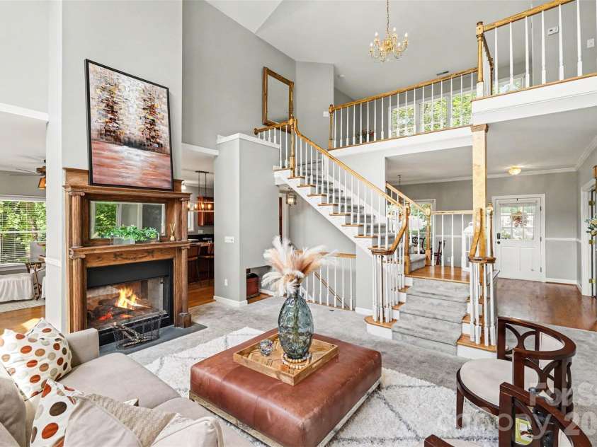 6620 Amos Smith Road, Charlotte, NC 28214.  MLS# CAR4382187, YatesRealty ID 26459. 