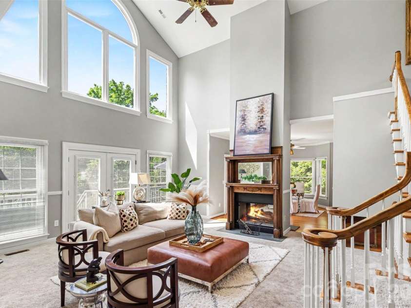 6620 Amos Smith Road, Charlotte, NC 28214.  MLS# CAR4382187, YatesRealty ID 26459. 