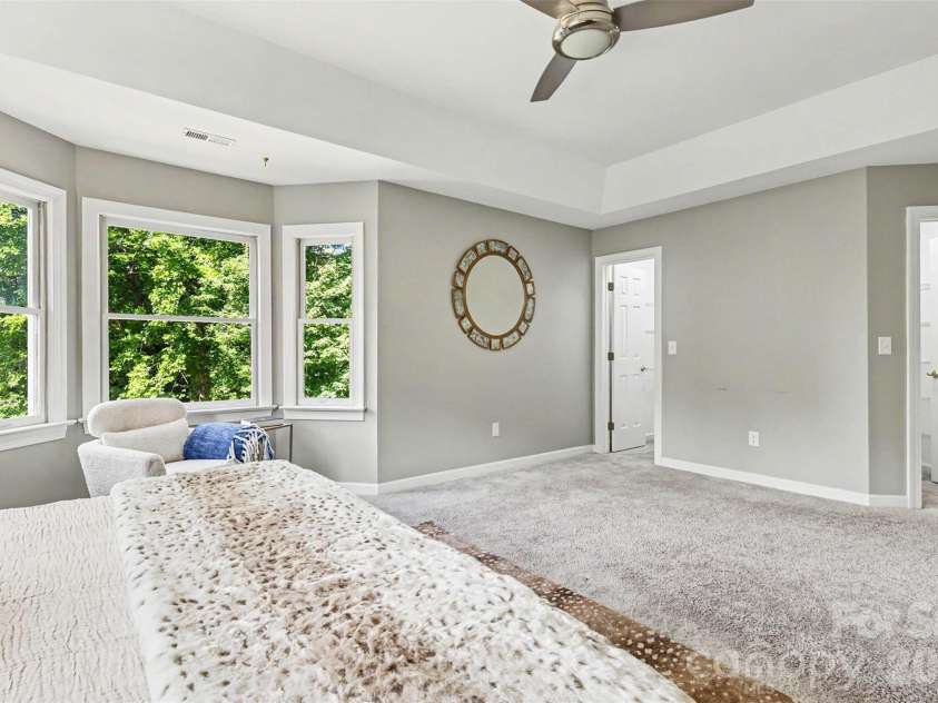 6620 Amos Smith Road, Charlotte, NC 28214.  MLS# CAR4382187, YatesRealty ID 26459. 