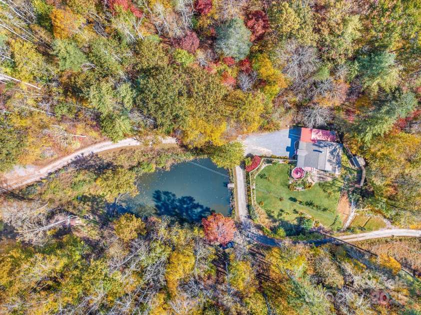 226 Fish Pond Lane, Burnsville, NC 28714.  MLS# CAR4326469, YatesRealty ID 2646. 