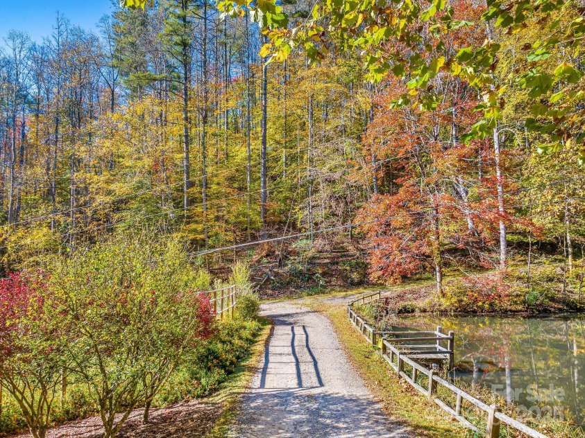 226 Fish Pond Lane, Burnsville, NC 28714.  MLS# CAR4326469, YatesRealty ID 2646. 