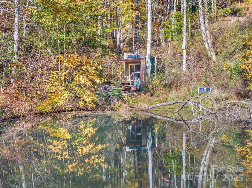 226 Fish Pond Lane, Burnsville, NC 28714.  MLS# CAR4326469, YatesRealty ID 2646. 