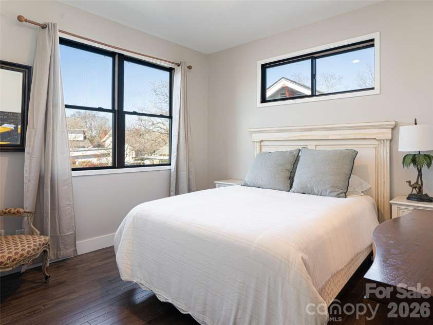 89 Vance Crescent Extension, Asheville, NC 28806.  MLS# CAR4338074, YatesRealty ID 2646. 2nd Bedroom on Upper Level