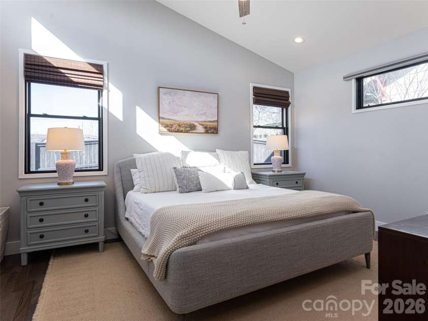 89 Vance Crescent Extension, Asheville, NC 28806.  MLS# CAR4338074, YatesRealty ID 2646. Primary Bedroom - Main Level