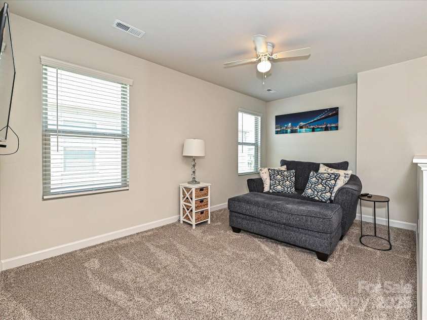11807 Midnight Way, Huntersville, NC 28078.  MLS# CAR4274877, YatesRealty ID 26460. 