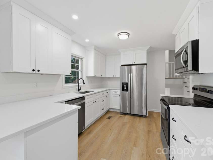 2168 Dartwood Drive, Concord, NC 28027.  MLS# CAR4383054, YatesRealty ID 26460. Kitchen