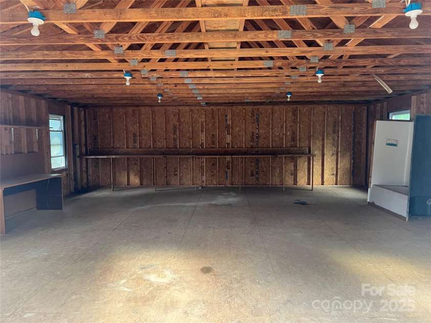 92 Winston Avenue, Asheville, NC 28803.  MLS# CAR4277566, YatesRealty ID 26461. 2nd story of 2nd structure