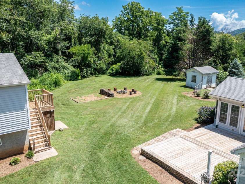 92 Winston Avenue, Asheville, NC 28803.  MLS# CAR4277566, YatesRealty ID 26461. 