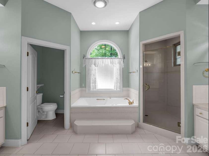 241 Dvdegi Court, Brevard, NC 28712.  MLS# CAR4383265, YatesRealty ID 26462. 
