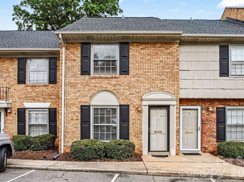 3720 Park Road, Charlotte, NC 28209.  MLS# CAR4386693, YatesRealty ID 26463. 