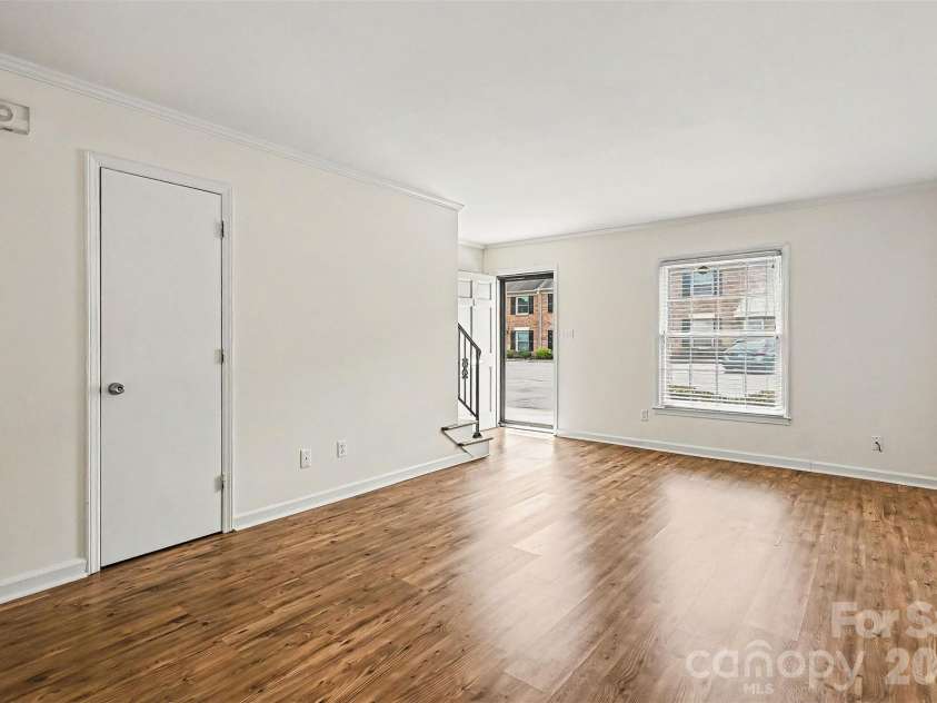 3720 Park Road, Charlotte, NC 28209.  MLS# CAR4386693, YatesRealty ID 26463. 