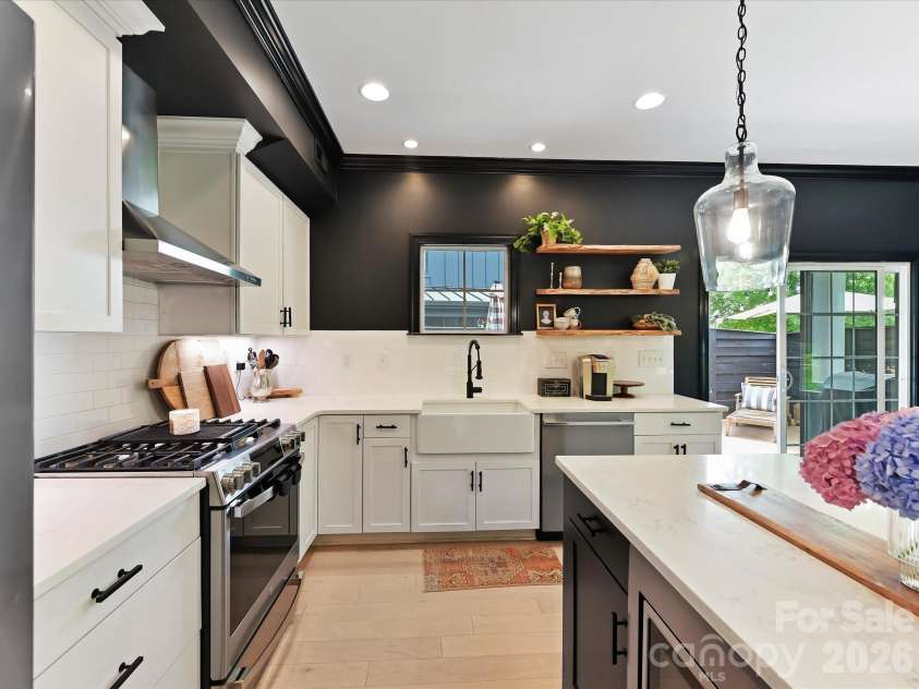 1507 Landis Avenue, Charlotte, NC 28205.  MLS# CAR4359492, YatesRealty ID 26464. 