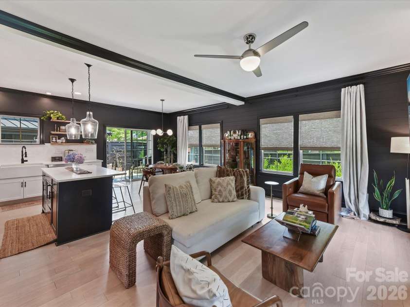 1507 Landis Avenue, Charlotte, NC 28205.  MLS# CAR4359492, YatesRealty ID 26464. 