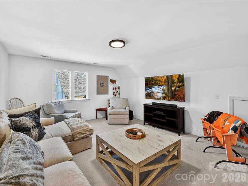 1507 Landis Avenue, Charlotte, NC 28205.  MLS# CAR4359492, YatesRealty ID 26464. 