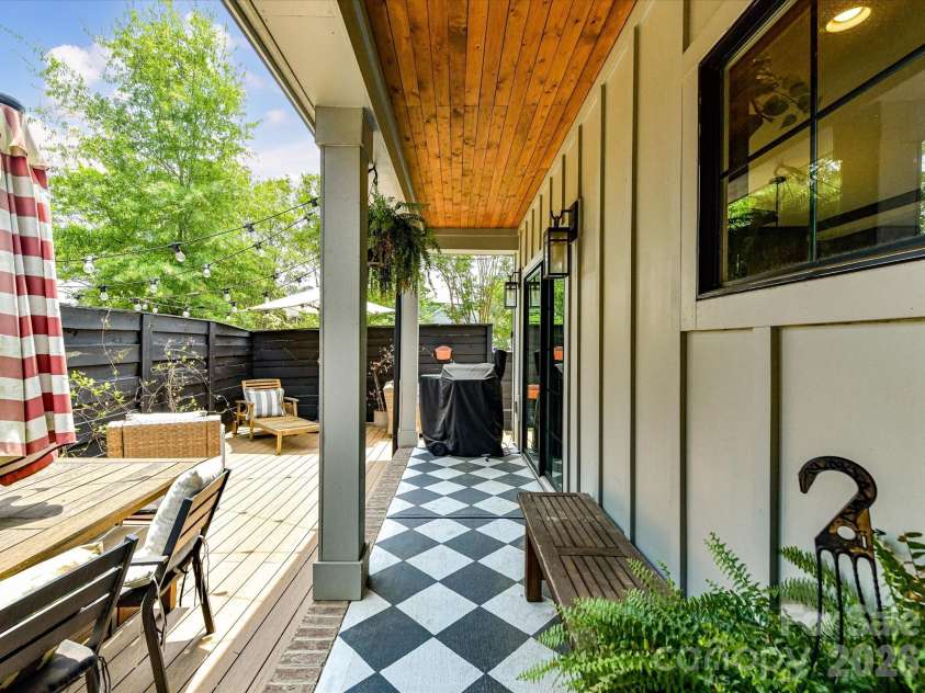 1507 Landis Avenue, Charlotte, NC 28205.  MLS# CAR4359492, YatesRealty ID 26464. 