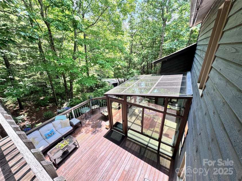 67 Cliffview Drive, Asheville, NC 28803.  MLS# CAR4267157, YatesRealty ID 26464. 